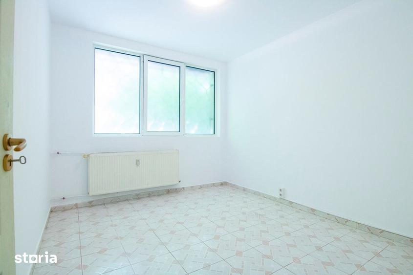 Apartament cu 4 camere în Drumul Taberei
