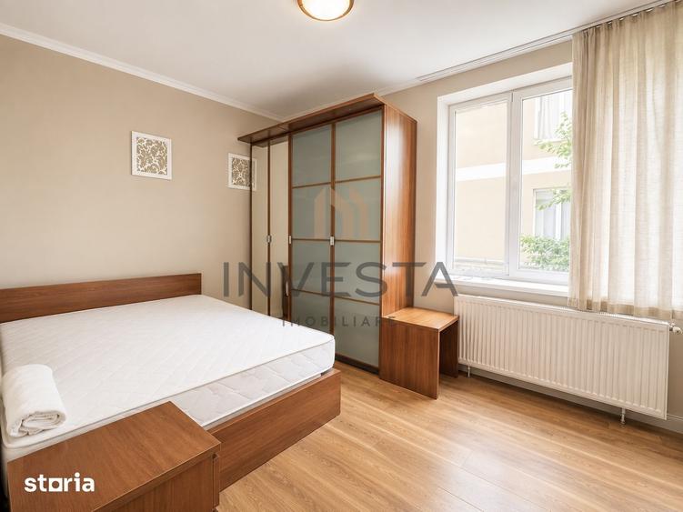 Apartament cu 3 camere semidecomandat, mobilat în Bună Ziua