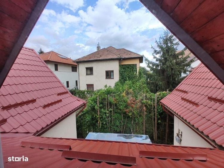 Casă cu 4 camere decomandat în Grigorescu