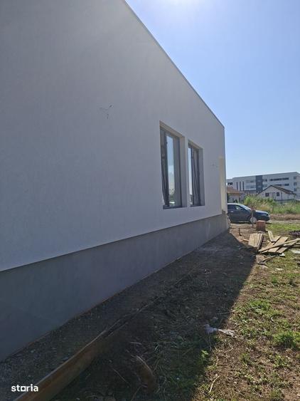 Casă cu 3 camere cu Teren 447 Mp în Central