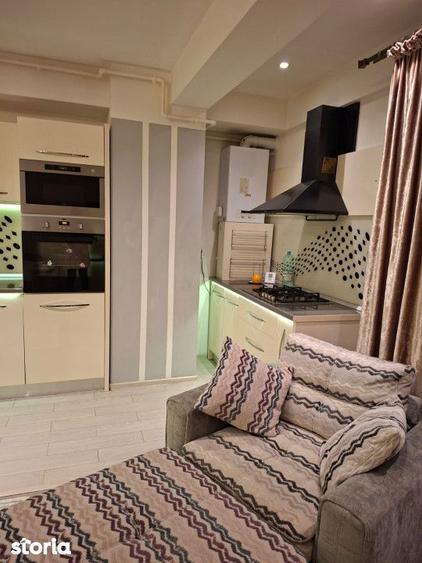 Apartament cu 2 camere decomandat, mobilat în Central