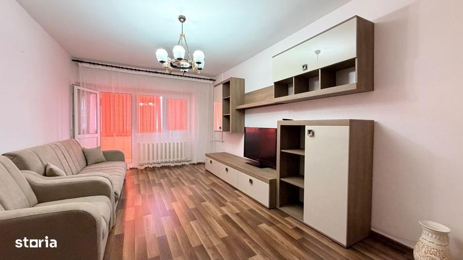 Apartament cu 3 camere decomandat în Arcu