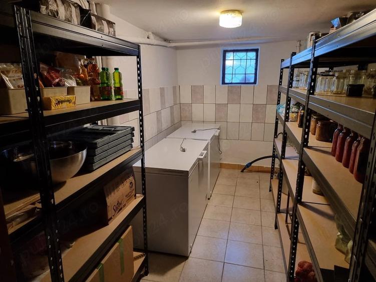 Casă cu 2 camere cu Teren 3103 Mp în Leșnic