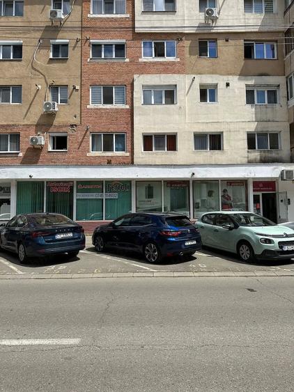 Spațiu comercial, de 100 mp, în Govândari