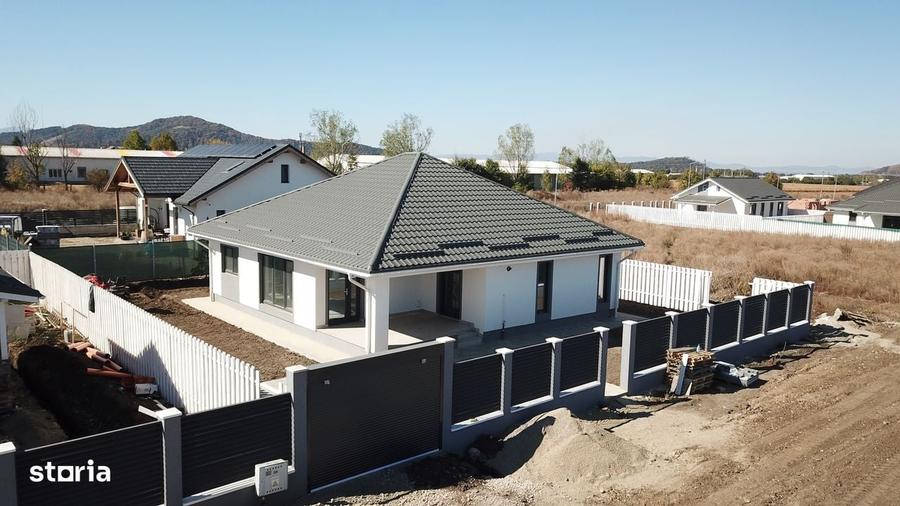 Casă cu 4 camere cu Teren 508 Mp în Hărman