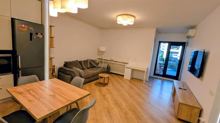 Apartament cu 3 camere decomandat, mobilat în Pipera