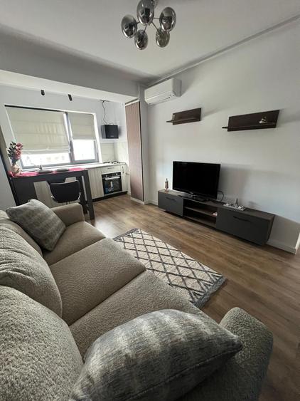 Apartament cu 2 camere semidecomandat în Pipera