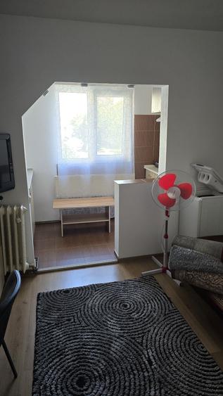 Garsonieră semidecomandată în Mărăști