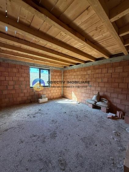 Casă individuală cu 3 camere cu Teren 1400 Mp în Ciritei