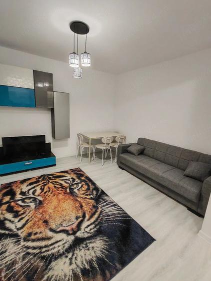 Apartament cu 2 camere semidecomandat în Exterior Vest