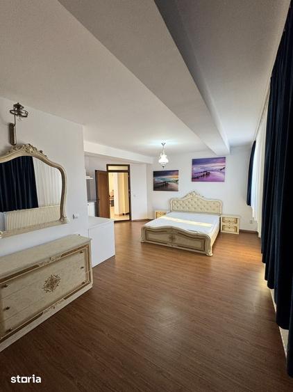 Apartament cu 3 camere în Micro 3