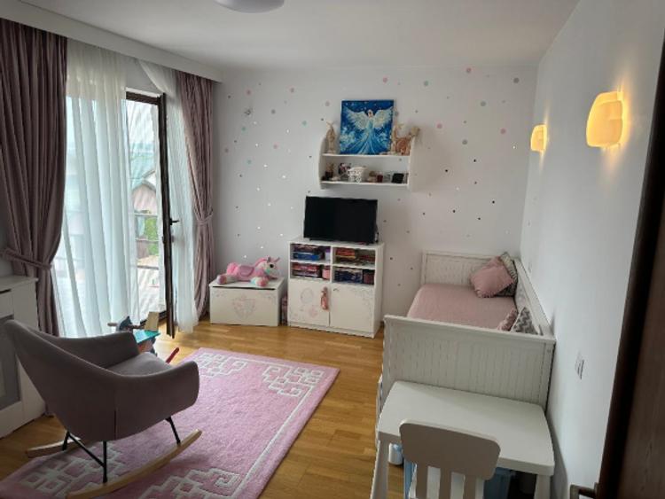 Casă individuală cu 5 camere cu Teren 700 Mp în Ștefăneștii Noi