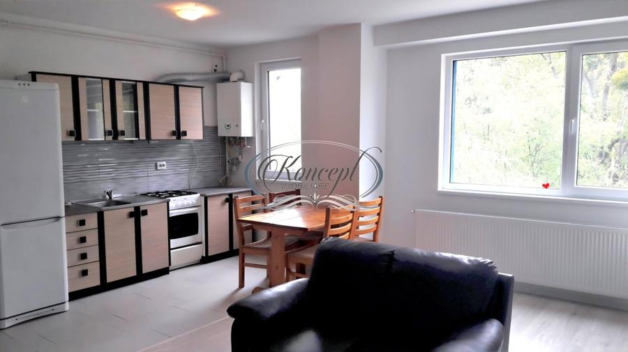 Sopor, 3 camere cu balcon si parcare - 1