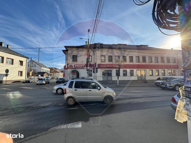 Spatiu comercial de 320mp de inchiriat - 14
