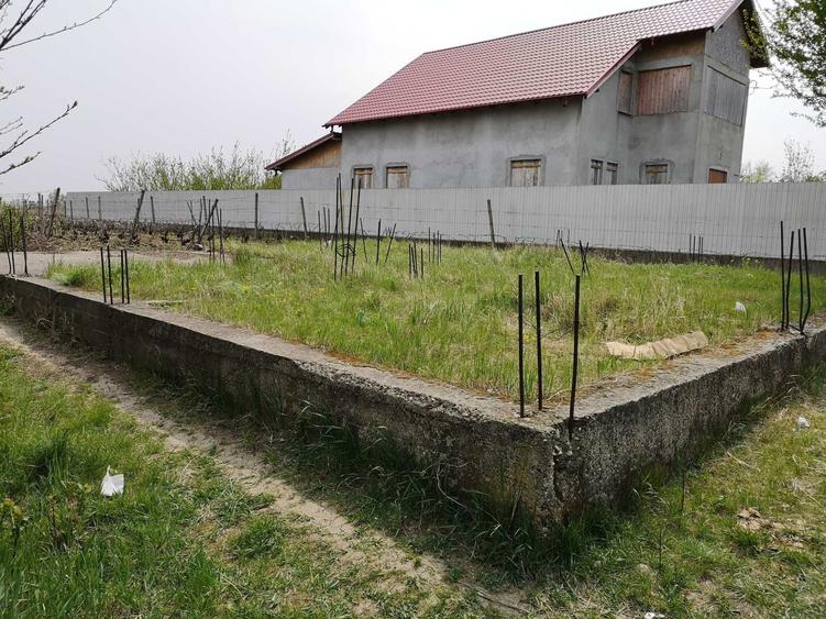 Teren de 1500 mp, în Odobești