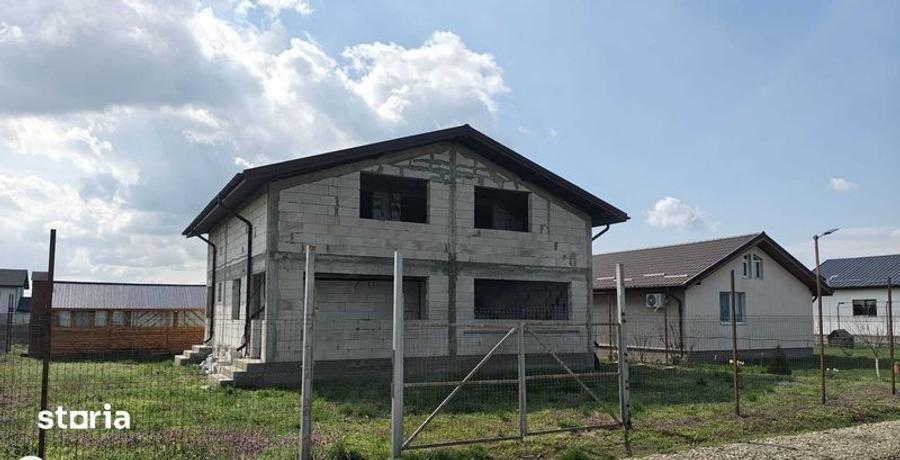 Casă cu 4 camere cu Teren 190 Mp în Clinceni