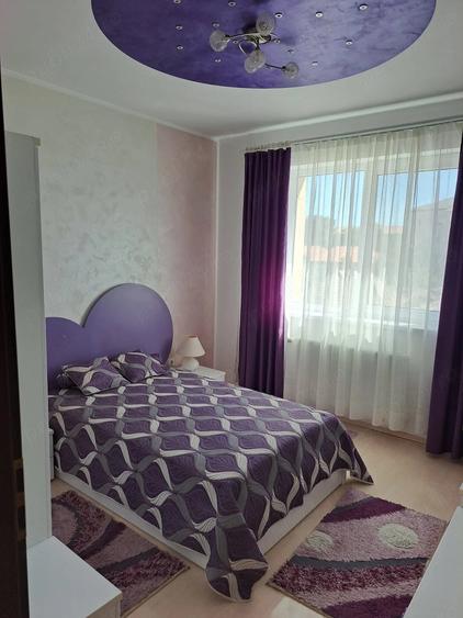 Apartament cu 4 camere decomandat în Cetate