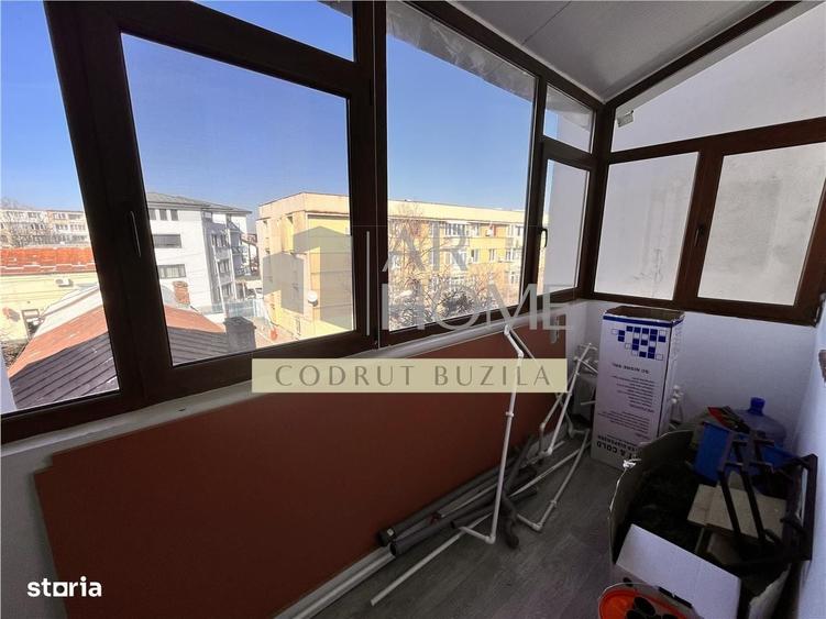 Apartament cu 4 camere în Ultracentral