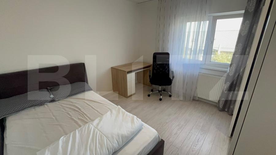 Apartament cu 4 camere semidecomandat, mobilat în Zorilor