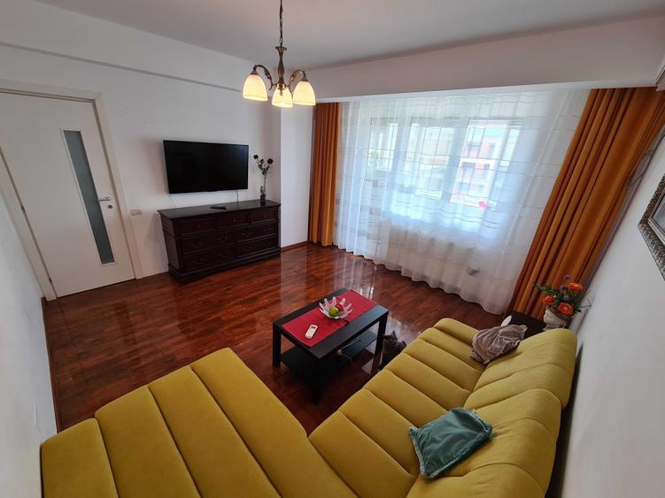 Apartament cu 2 camere decomandat în Central