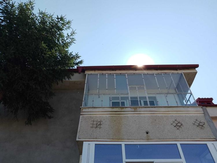 Apartament cu 2 camere decomandat în Curtișoara