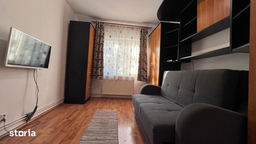 Apartament cu 3 camere în Astra