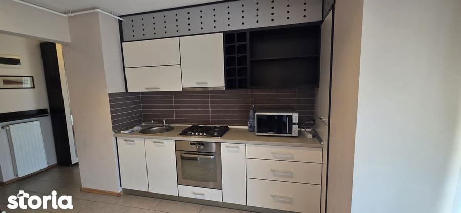 Apartament cu 2 camere decomandat în Est