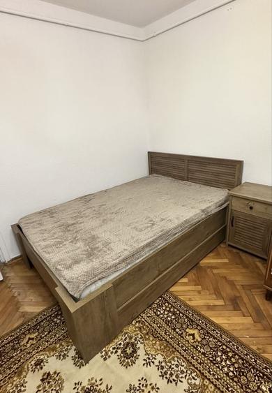 Garsonieră decomandată în Central