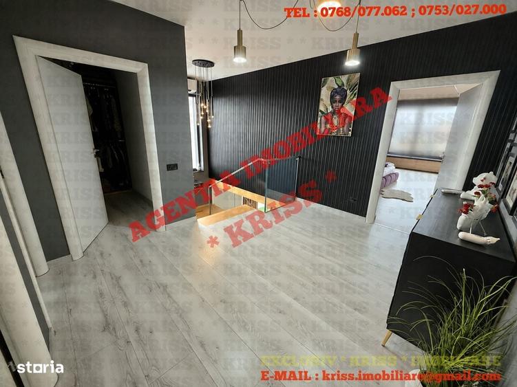 Casă cu 4 camere cu Teren 500 Mp în Central