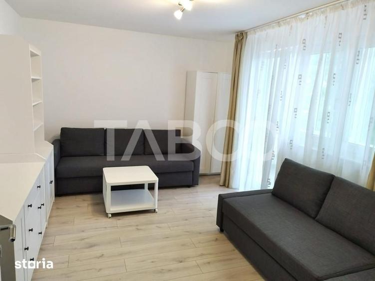 Apartament cu 3 camere decomandat în Plopilor