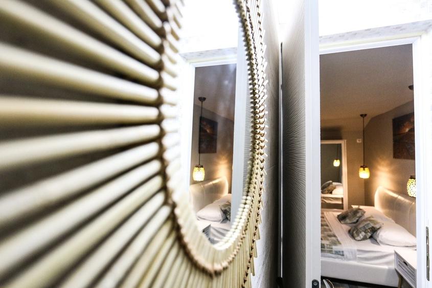 Casă cu 3 camere decomandat cu Teren 300 Mp în Palazu Mare