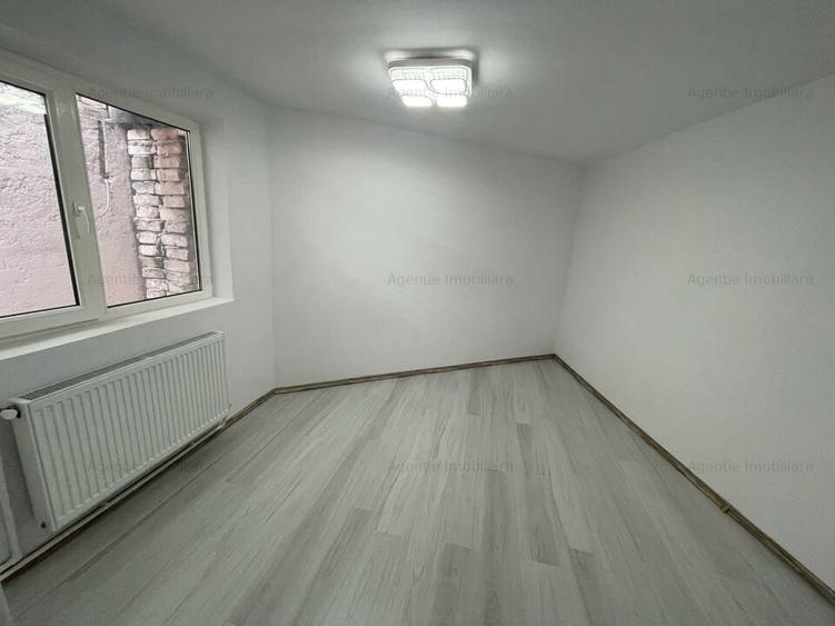 Casă individuală cu 6 camere cu Canalizare în Iancului