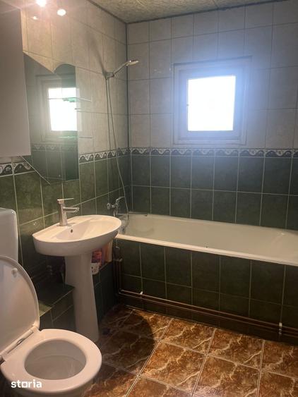 Apartament cu 3 camere în Tudor Vladimirescu