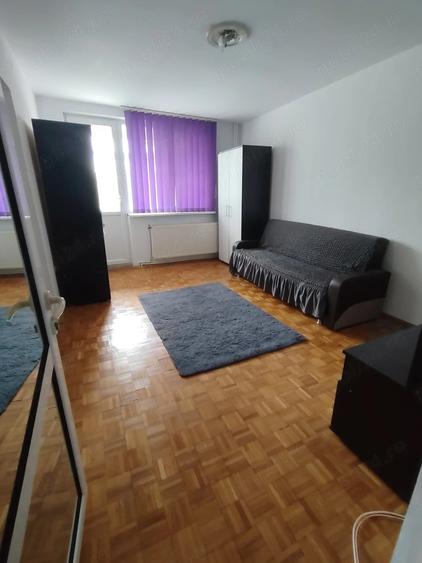 Apartament cu 2 camere decomandat în Barieră