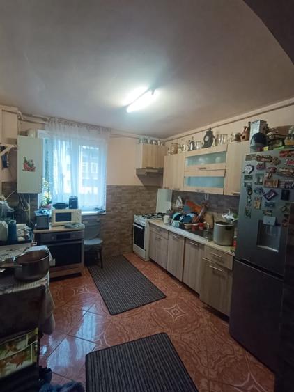 Apartament cu 3 camere în Gheorgheni — fotografia 3