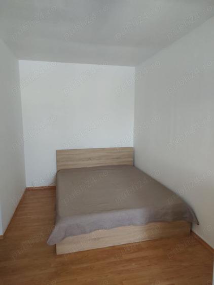 Garsonieră decomandată în Sud