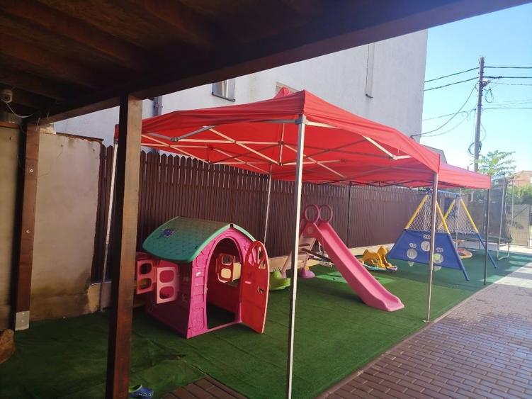 Casă individuală cu 5 camere cu Canalizare în Central