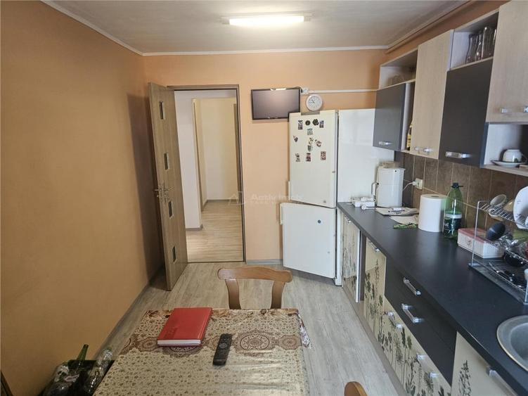 Resita, 3 Cam. Dec., Mobilat Utilat, Calea Timisoarei - 16