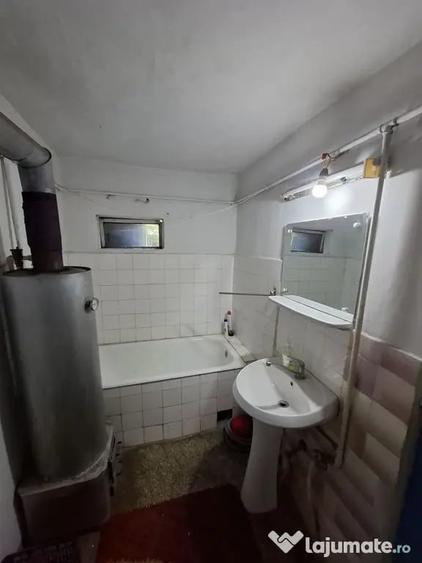 Casă cu 4 camere cu Teren 163 Mp în Nord