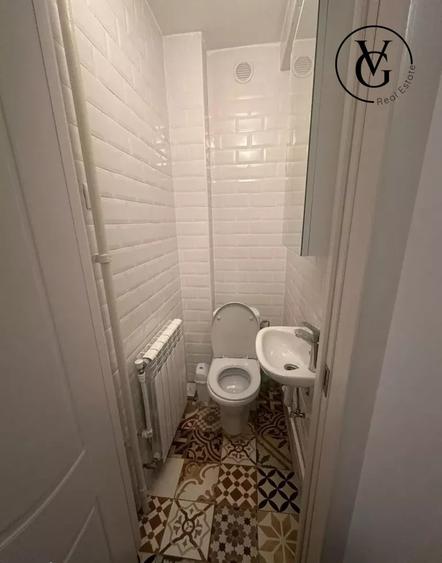 Apartament cu 3 camere semidecomandat, mobilat în Cișmigiu