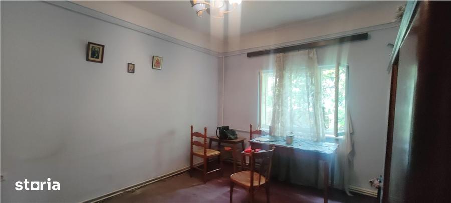 Casă cu 2 camere cu Teren 377 Mp în Gară