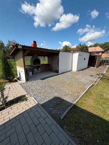 Casă cu 3 camere decomandat cu Teren 1500 Mp în Aiton