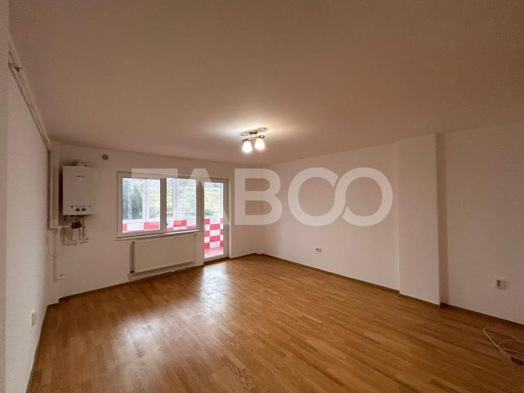 Garsoniera de vanzare 40 mpu etaj intermediar balcon Sibiu - 1