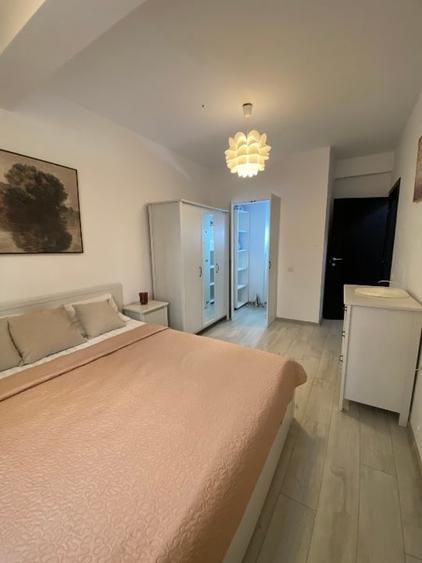 Apartament cu 2 camere decomandat, mobilat în Brâncoveanu