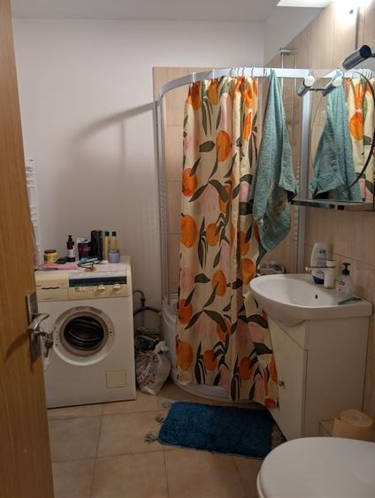 Apartament cu 3 camere decomandat în Nicolina