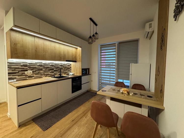 Apartament cu 2 camere decomandat, mobilat în Vasile Alecsandri
