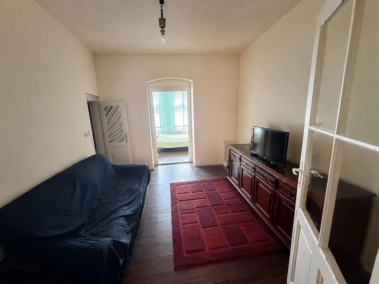 Apartament cu 3 camere circular, mobilat în Traian