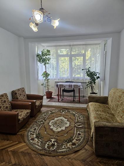 Apartament cu 2 camere semidecomandat în Țiglina 1