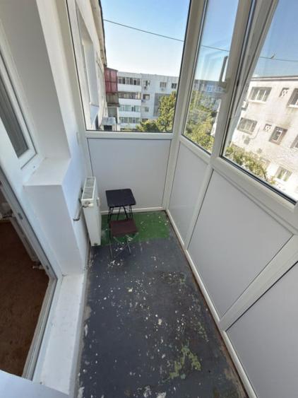 Apartament cu 2 camere semidecomandat în Malu Roșu