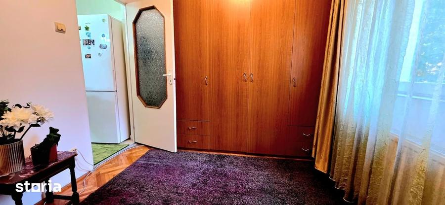 Apartament cu 2 camere decomandat în Exterior Vest